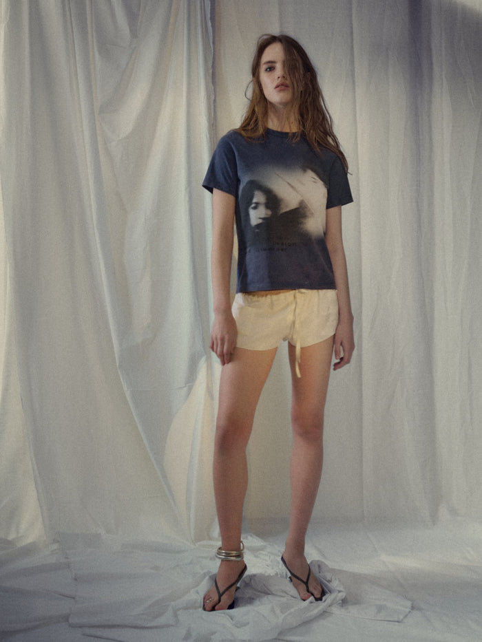 Camiseta ajustada con estampado desgastado