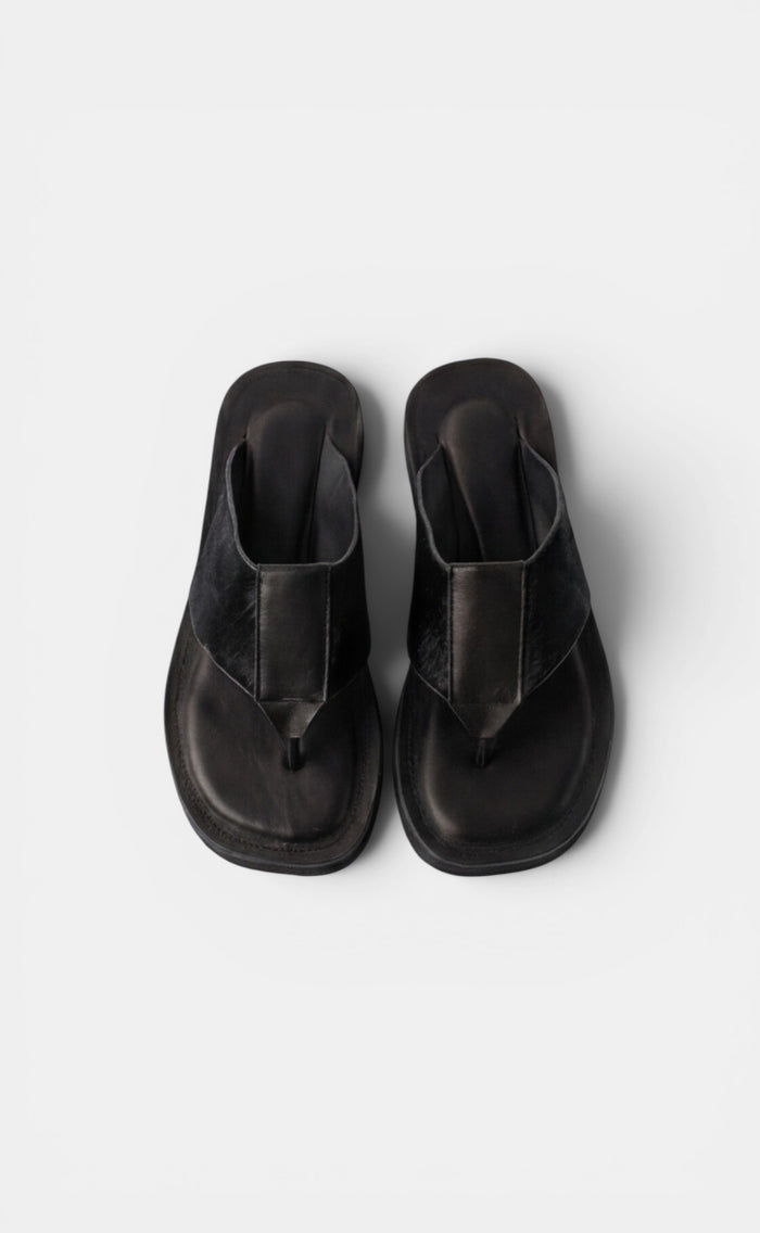 Chanclas de piel potro